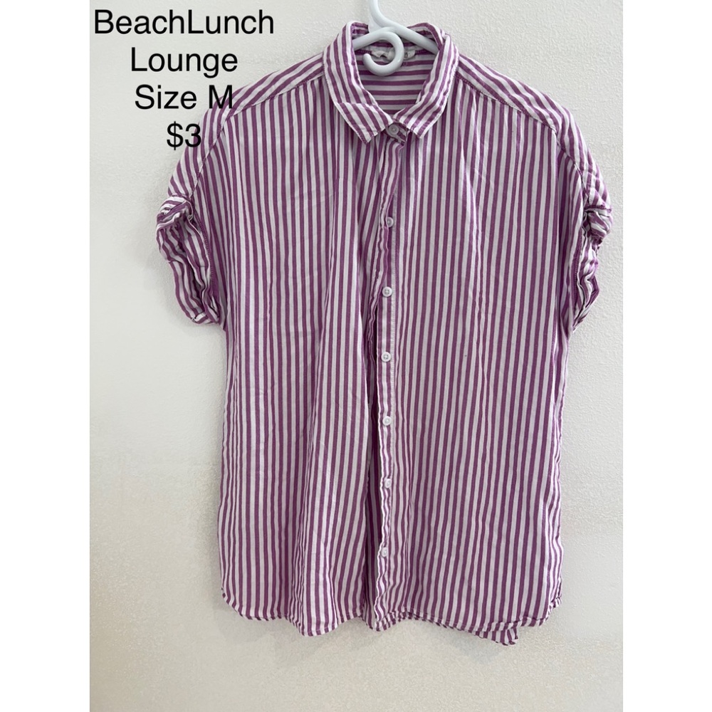 Beach lunch lounge